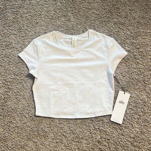 Alo white alosoft crop finesse short sleeve size M NWT